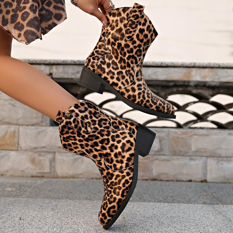 Современные ботинки на квадратном каблуке с щиколоткой, зимняя женская обувь без застежек, распродажа 2024 года, высококачественные лаконичные женские ботинки с острым носком в леопардовом стиле)