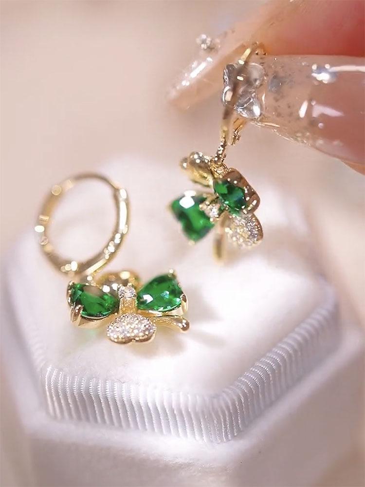 Elegant Green Four-Leaf Clover Micro-Inlaid Earrings - Trendy Japanese & Korean Design