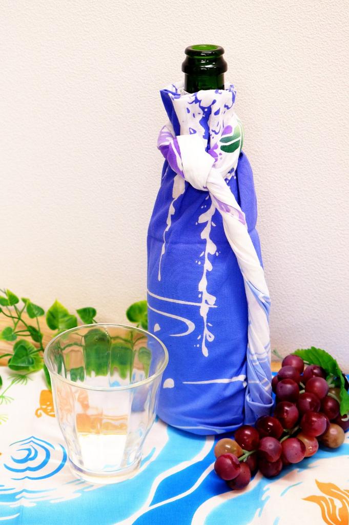 Kenema Tenugui Whale 36 X 90cm Miyamoto-Towel "Living Creatures"