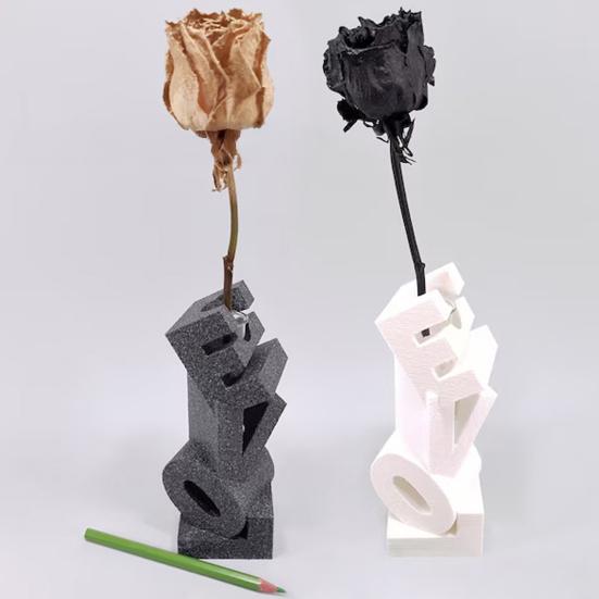 Yousheng 3D-печатная ваза LOVE Пластиковая ваза для цветов Современная ручная скульптура Декоративная ваза для центра стола Свадьбы Гостиной Офиса Дома