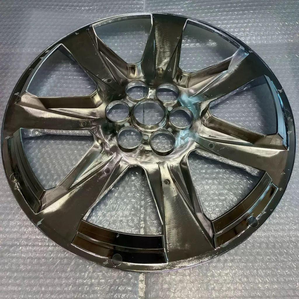 Хромированные стальные колпаки на колеса Cadillac SRX 20"