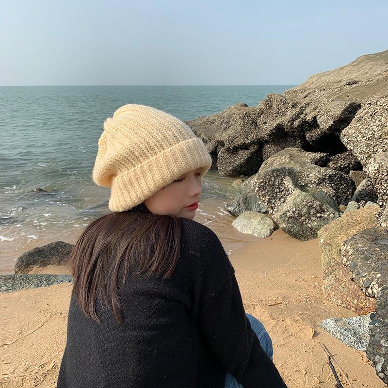 2025 японская шерстяная шапка женская осенне-зимняя вязаная шапка теплая защита ушей большая головка свободный ворс шапка
