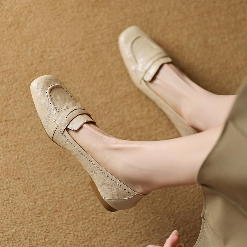 Новые туфли-лодочки с мелким вырезом, ленивые туфли на одной педали, женские лоферы на плоской подошве, маленькие кожаные туфли, туфли Doudou