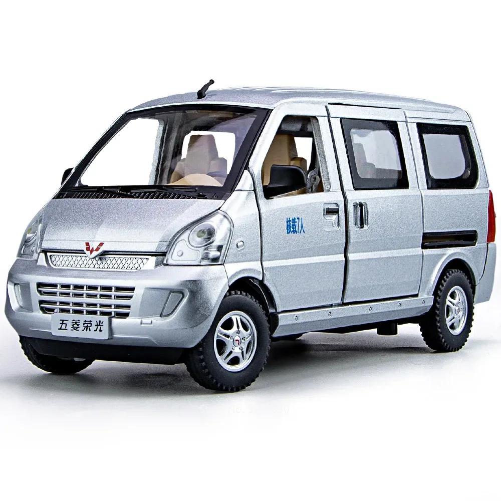 1:24 Сплав Литье под давлением WuLing RongGuang Фургон Игрушка Миниатюрные Модели Автомобилей Резиновые Шины Двери Открываются Машинка на Оттяжке Подарки на День Рождения для Мальчиков