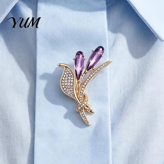 Luxury Clothing Accessory Ear of Wheat Brooch with Rhinestone, Faux Purple Crystal Dress Bags Lapel Pin, Dainty Jewelry for Coats Sweaters Scarves