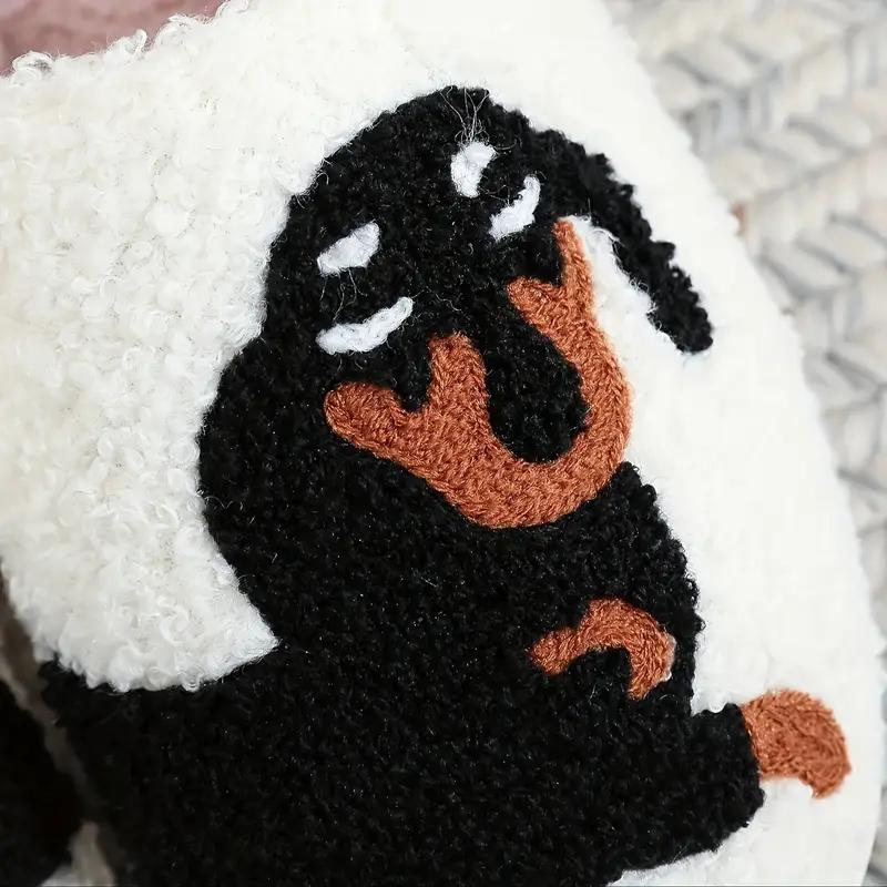 Очень уютные домашние тапочки с принтом «Такса» — теплые, с нескользящей подошвой и тихим протектором — идеально подходят для зимнего отдыха дома, мягкая и удобная домашняя обувь