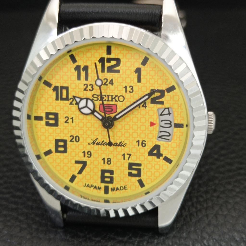 ВИНТАЖНЫЕ АВТОМАТИЧЕСКИЕ SEIKO 5 ВОССТАНОВЛЕННЫЕ ЯПОНСКИЕ МУЖСКИЕ ЧАСЫ С ЖЕЛТЫМ ЦИФЕРБЛАТОМ a443970-1