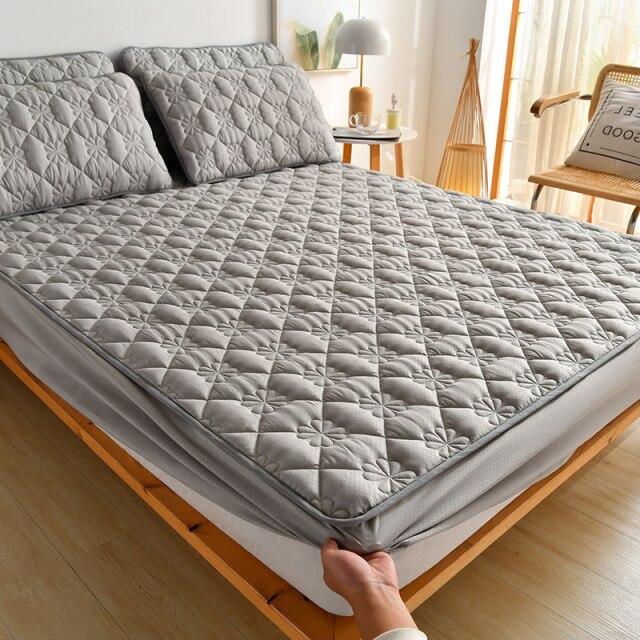 Quilted Bedspread Mattress Cover Printed Non Slip Mattress Protector Dust Cover Bedding Essentials