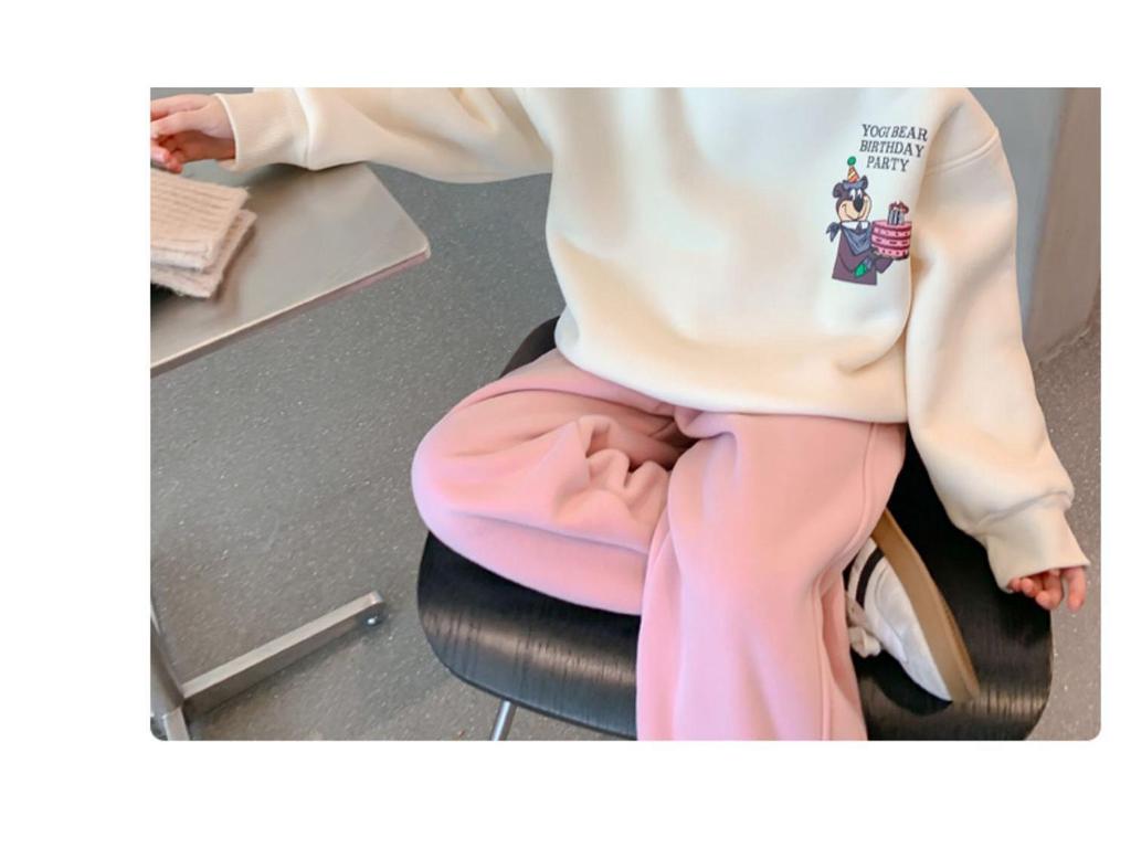 Худи с мультяшным медведем для девочек в корейском стиле 2025: Стильный бархатный топ на осень/зиму