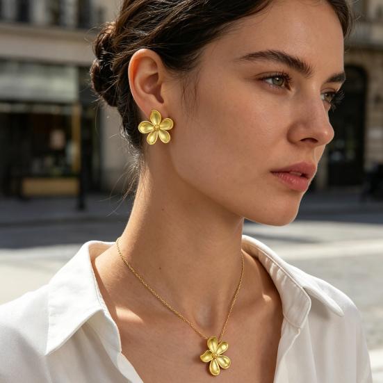 2Pcs/Set Necklace Earrings Set Adjustable Length Choker Three-Dimensional Flower Design Necklace Stud Earrings