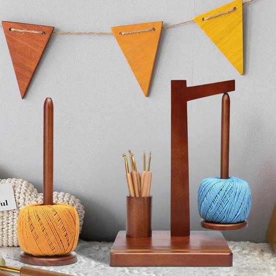 Деревянный держатель для пряжи с держателем для телефона, вращающийся маятник, вращающаяся машинка для вязания крючком и пряжей