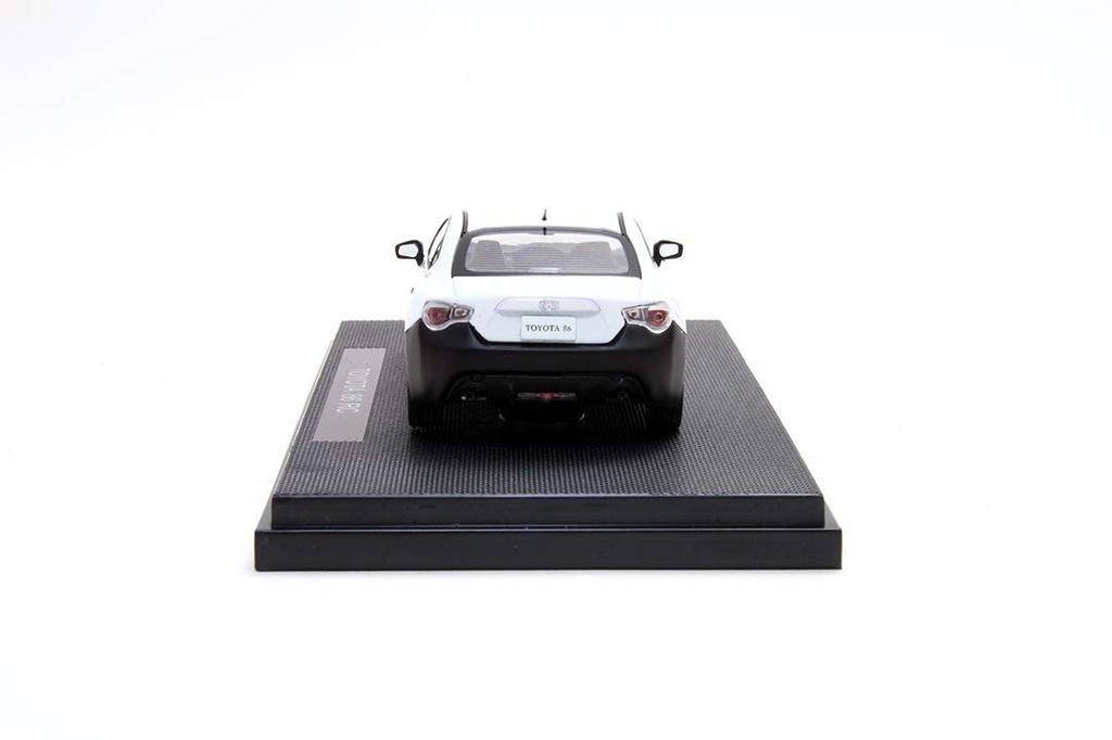 EBBRO TOYOTA 86 RC БЕЛЫЙ 1/43 (Готовая модель)