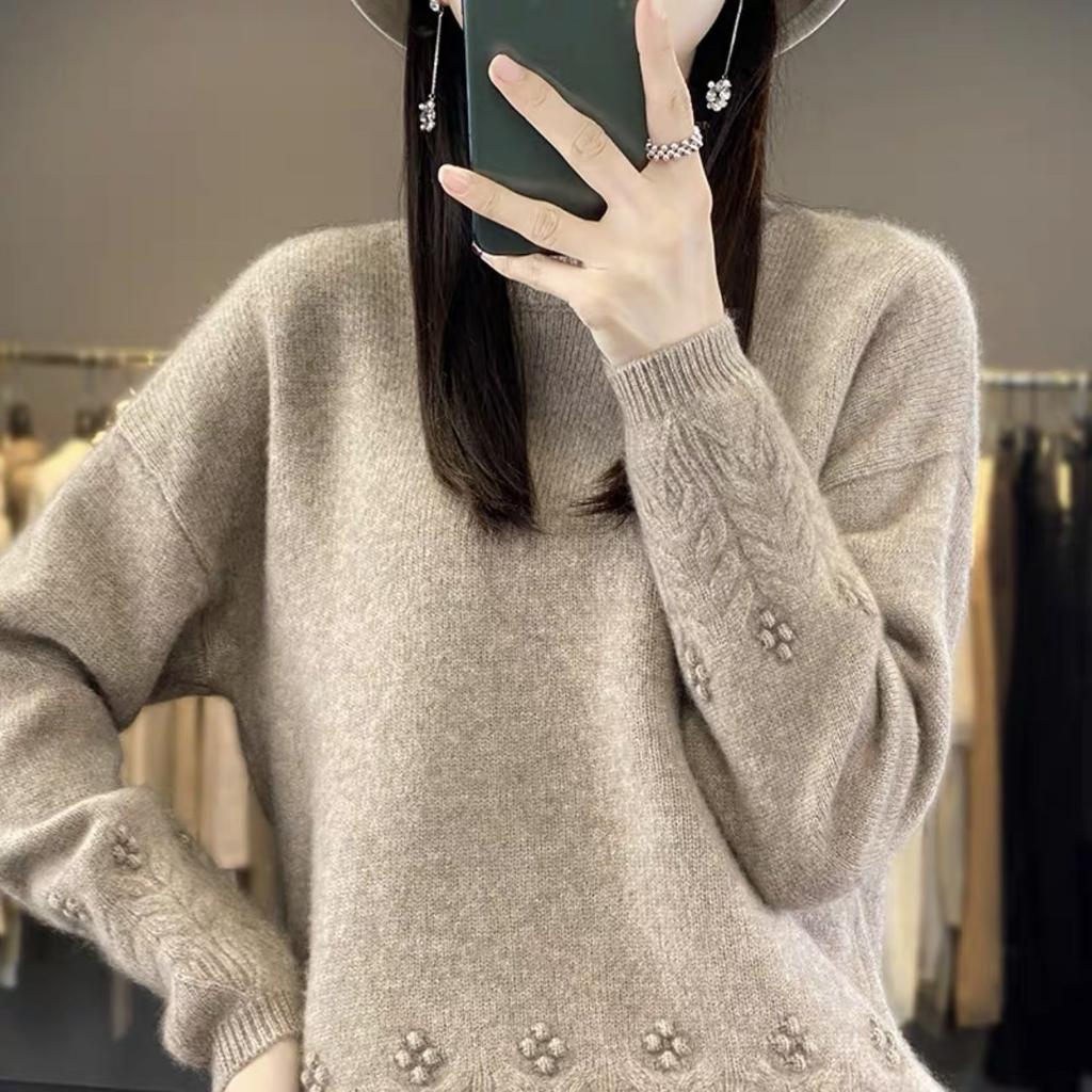 Autumn and Winter Round Neck Sweater for Women Solid Color Loose Jacquard Soft Glutinous Knitted Base Sweater and Pullover