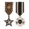 2 Pieces Punk Fabric Metal Medal Pendant Crown Star Charm Collar Lapel Pin Badge