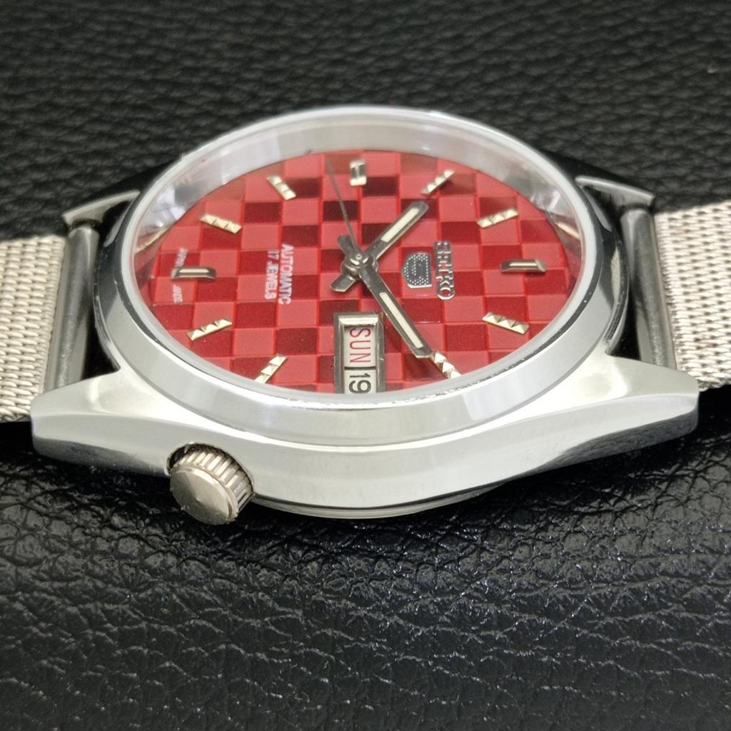 АВТОМАТИЧЕСКИЕ ВИНТАЖНЫЕ ВОССТАНОВЛЕННЫЕ ЧАСЫ SEIKO 5 JAPAN МУЖСКИЕ С КРАСНЫМ ЦИФЕРБЛАТОМ a440409-4 Sk-a440409