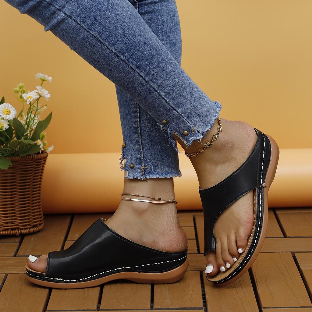 2024 Summer Solid Color Casual Comfortable Oversized Toe Slippers with Slope Heels Lightweight Retro Roman Women's Shoes