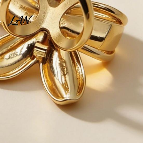 Metal Scarf Fastener Rings for Women, Flower Ring Buckle And Slides, Shirt Commuting Accessory Tightener Ties Clip Silk Scarf, Shawl, Blouse, T Shirt,