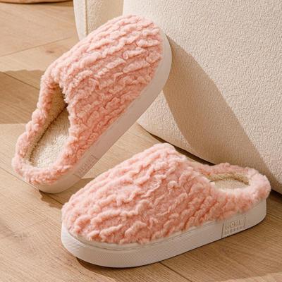 Женские нескользящие зимние хлопковые тапочки - плюшевые, с толстой подошвой для использования в помещении.