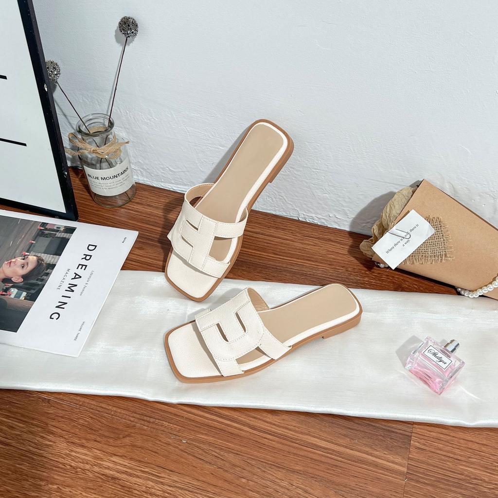 Yuanlitong Summer New Flat-bottomed Slippers Women's Wear High-end Temperament Square Head Cool Slippers Women's Woven Women's Shoes