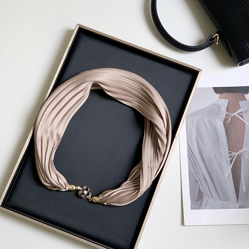 Новый монохромный магнитный шелковый шарф-ожерелье для женщин, плиссированный летний солнцезащитный головной платок, декоративный шарф