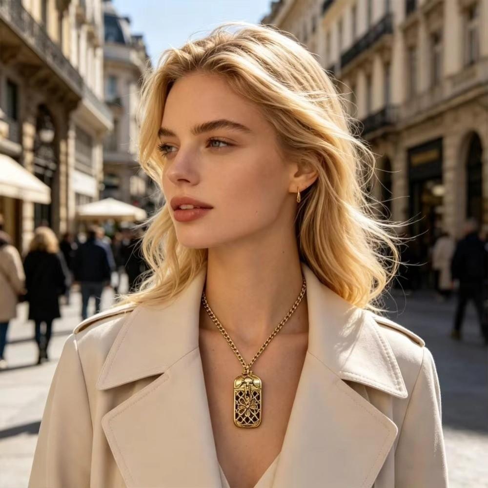 Vintage Style Tarot Card Necklace Gold Tone Mini Card Pendant Tarot Pendant Necklace Gift Giving