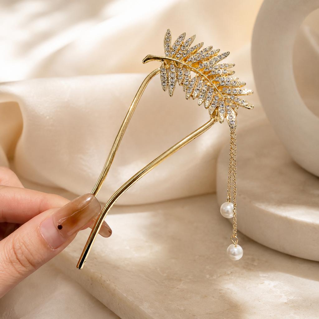 Alloy Hair Fork for Women Korean Pearl U Shaped Hair Pin Floral Bun Holder Non Slip Updo Hair Stick Wedding New Hair Accessories