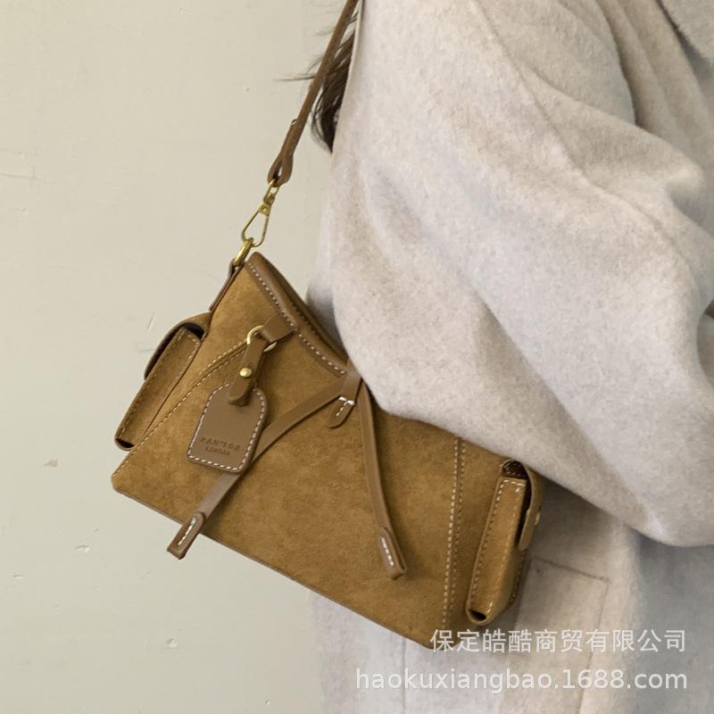 Замшевая сумка женская большой вместимости 2025 новая осень и зима универсальная ретро сумка на плечо подмышку сумка-ведро для поездок на работу