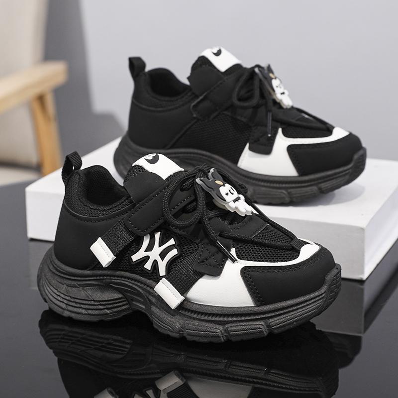 Детская мода Four Seasons Дышащая повседневная обувь для детей Бег Спорт Студенты Девочки Трендовые удобные кроссовки для спортзала