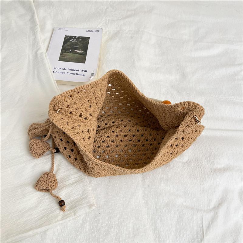 Summer Large Capacity Vacation Handbag Bohemian Hollow Out Tassel Beach Shoulder Bag Sweet Solid Straw Woven Tote Bag for Women