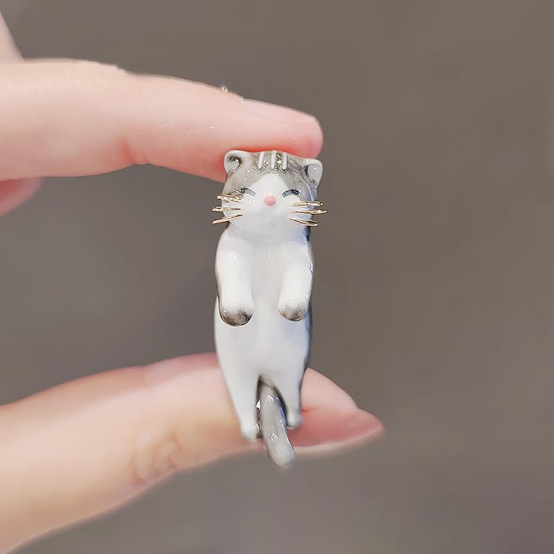 Cute Three-Dimensional Kitten Brooch Year Creative Design Pin Sweater Accessories Women'S Suit Pin