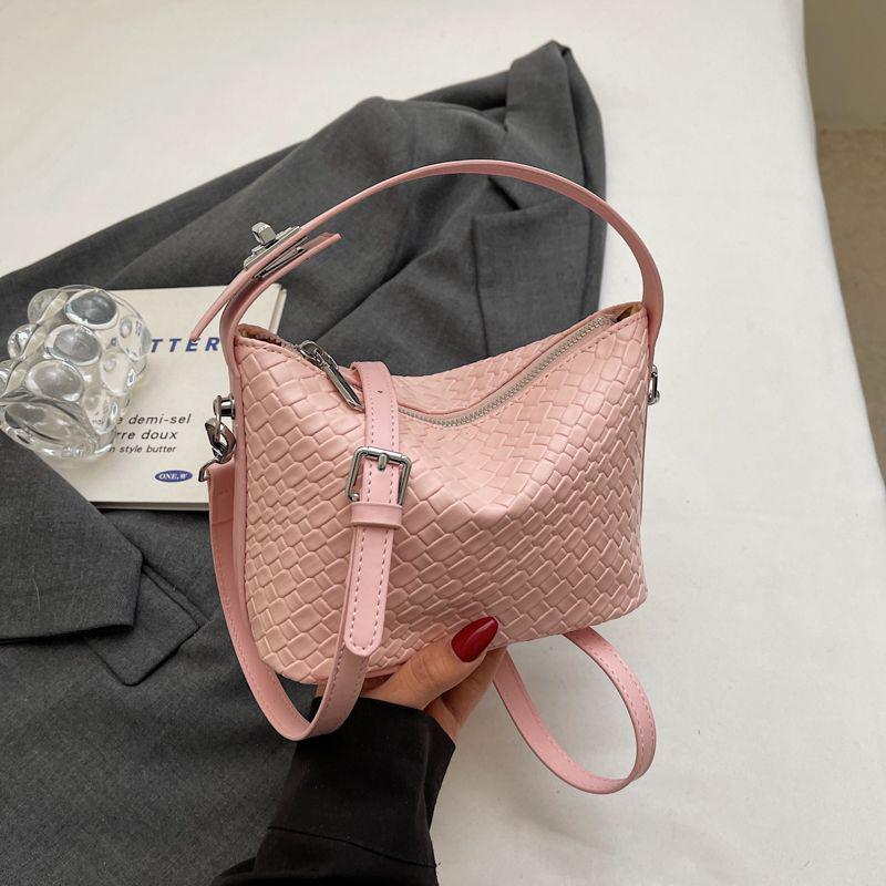 Трендовая женская плетеная сумка 2025: Летняя модная сумка кроссбоди-подушка для простых поездок