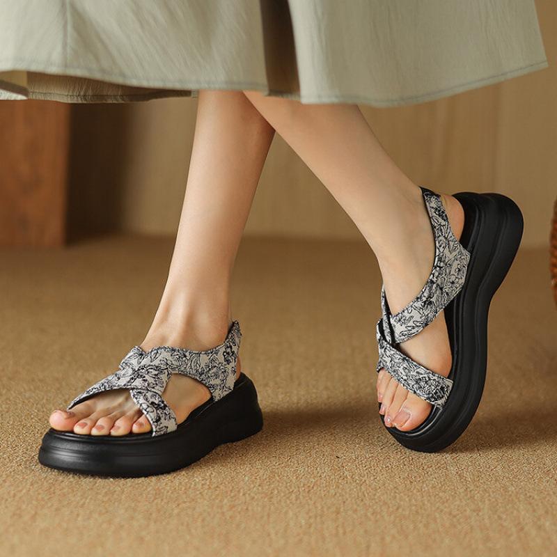 New Women's Platform Sandals Comfortable Foot Cover Round Head One Pedal Size Women's Soft Bottom Round Head Roman Sandals