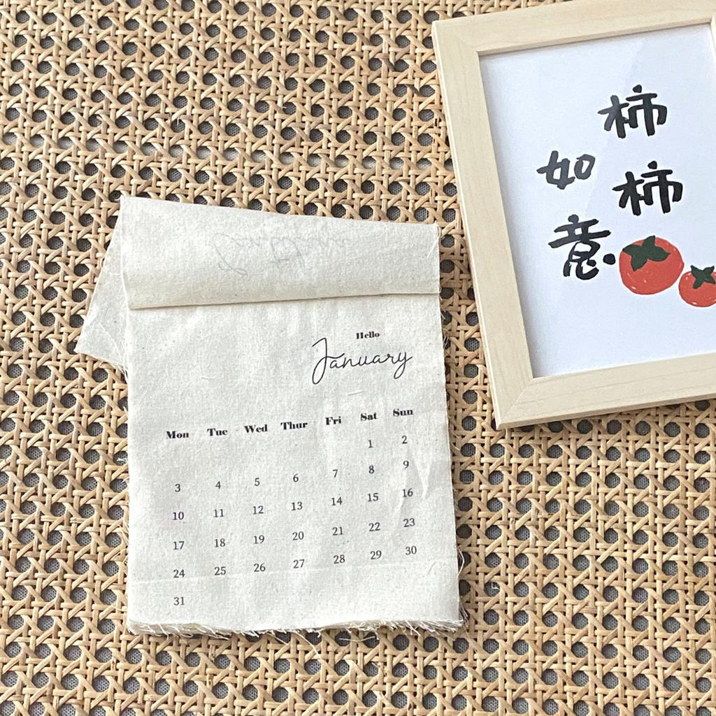 Тканевый настенный календарь 2026 года, прочный гобелен, семейный планировщик праздников для декора дома и офиса, с выделенными праздниками