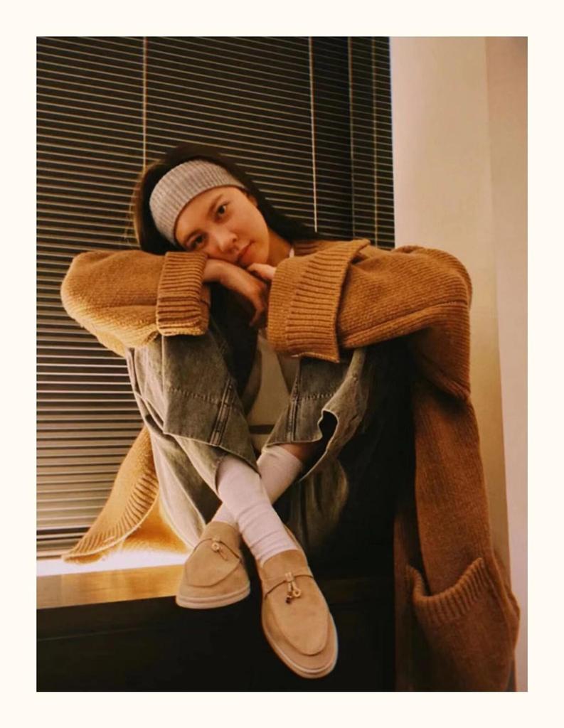 Женские лоферы слипоны с кисточками в британском стиле 2024 - Удобная плоская мягкая подошва