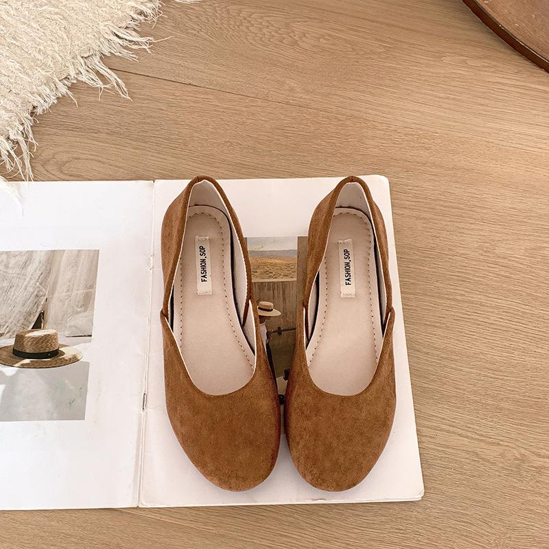 Туфли женские ретро красные с круглым носком и плоским носком, новинка весны 2025 года, одна педаль с юбкой, туфли Мэри Джейн