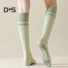 1 Pair Women Sport Stockings Elastic Cycling Knee Socks Anti-slip Arch Support Silicone Bottom Contrast Color Stockings for Yoga Pilates Dance