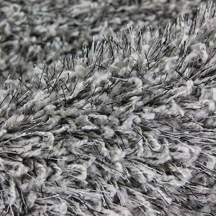 Tapis à poils longs brillant gris clair 133x190