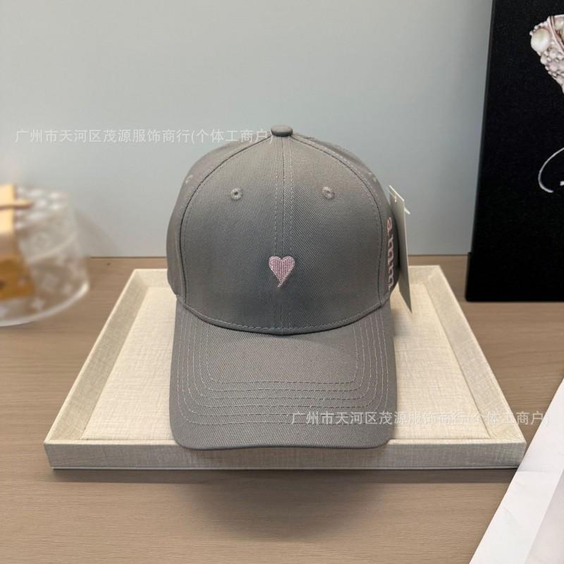 Unisex Adjustable Baseball Cap With Embroidered Heart Design Lightweight Foldable Sun Hat Outdoor Casual Wear