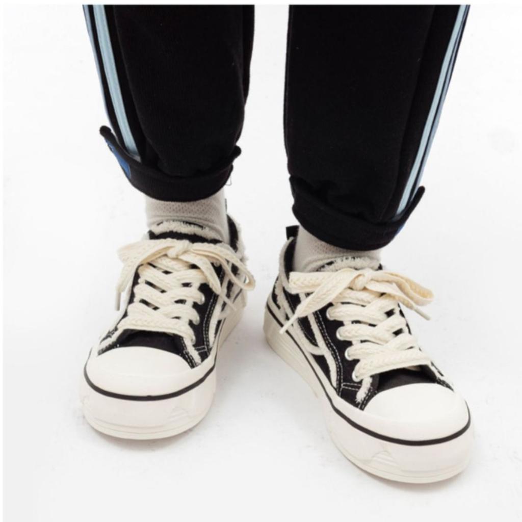 Парусиновые туфли женские туфли на платформе весна дышащая ниша 2025 новая корейская версия универсальные маленькие белые туфли толстая подошва туфли студенты