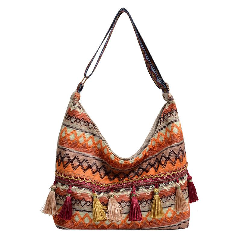 Вместительная этническая сумка с бахромой через плечо женская 2025 новая универсальная сумка-мессенджер персонализированная модная сумка под мышкой