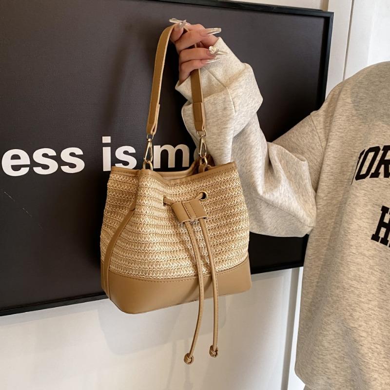 Новая соломенная плетеная контрастного цвета темпераментная сумка-ведро модная трендовая большая вместимость ручная женская сумка