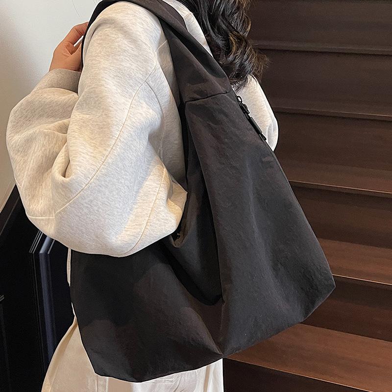 2025 Wasteland Style Lazy Style Campus One-shoulder Armpit Bag Versatile Commuting Fashion Simple Large-capacity Cloth Bag Women's Bag