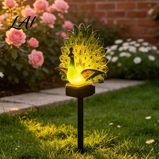 Солнечный садовый светильник Статуя павлина Садовая статуя Уличная световая скульптура Водонепроницаемая Уникальный подарок на День матери Светодиодный для патио Газона Двора Дорожки