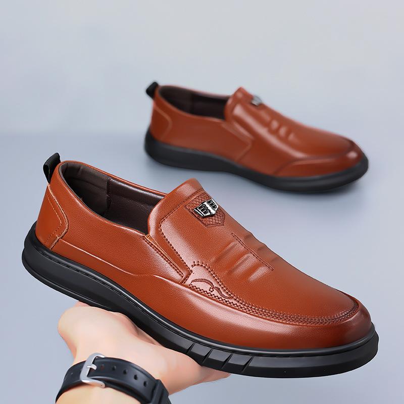 Кожаные туфли мужские осенние новые деловые повседневные туфли с одной педалью туфли для вождения мягкая подошва нескользящая обувь для отцов среднего и пожилого возраста
