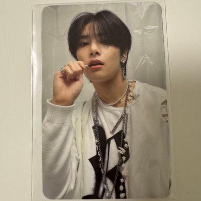 [Б/У] Ien Target Raku Star Stray Kids Stray Kids торговые карточки