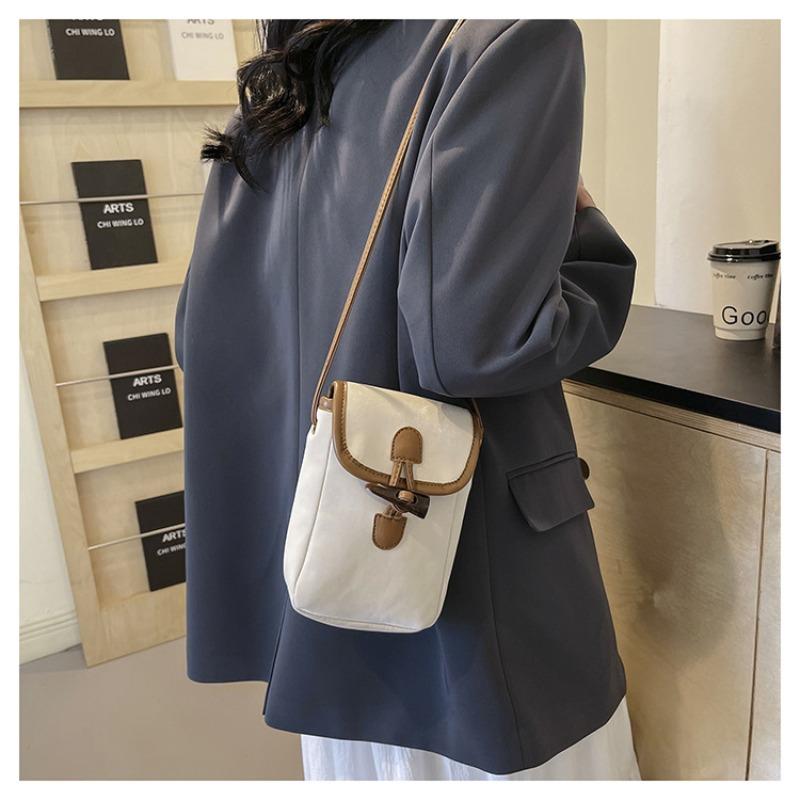 New Simple Casual Small Bag Women's Niche Design Shoulder Messenger Bag Fashionable Versatile Mobile Phone Bag