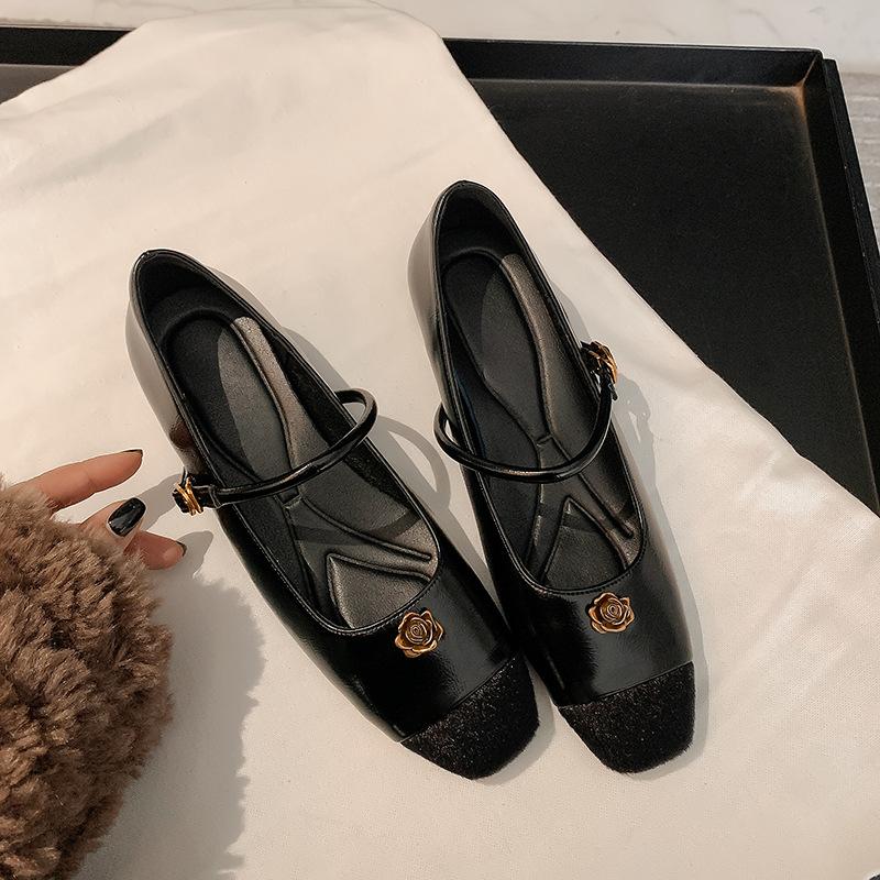 Версия из коровьей кожи, туфли Мэри Джейн на пряжке с увеличением внутренней высоты, женская обувь 2025 весна и осень, новый французский темперамент маленькой феи си