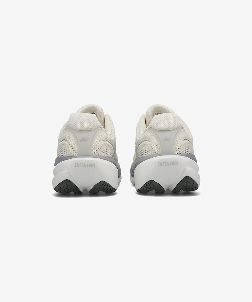 New Balance Nbpfgf702I / 1080 V15 (Female, D) (Ivory)
