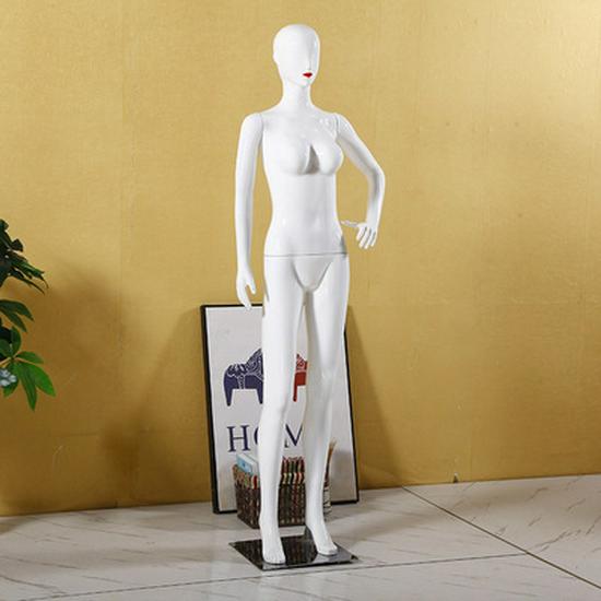 Женский манекен в полный рост для демонстрации в магазинах одежды