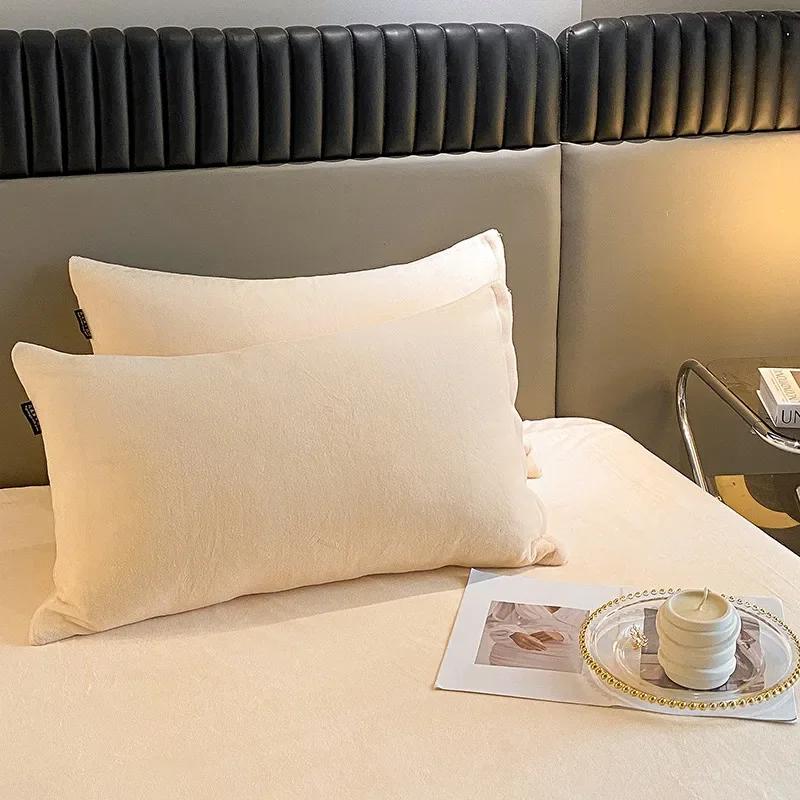 Velvet Fabric Pillowcase Bedding Sleeping Pillowcover High Quality Solid Color Pillow Cover Winter Warm Flannel Pillow Case